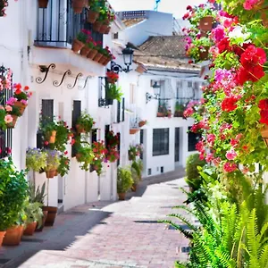 https://vive-benalmdena-estudio-benal-beach-1-125-parque-acutico.es-andalucia.com